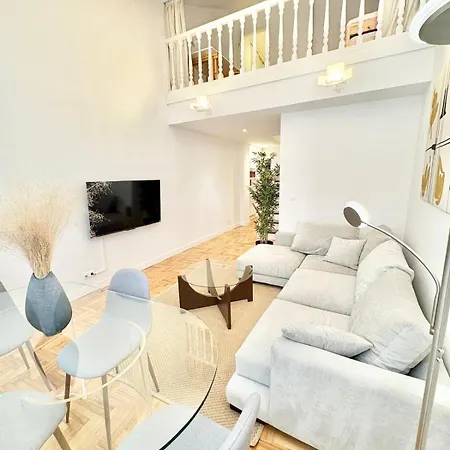 Daire Atico Duplex En El Corazon Del Casco Historico De Oviedo