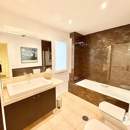 Daire Atico Duplex En El Corazon Del Casco Historico De *