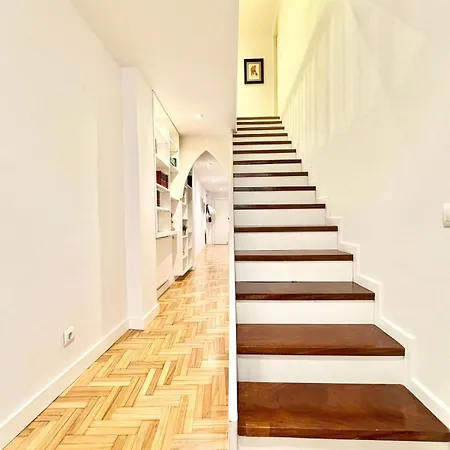 Daire Atico Duplex En El Corazon Del Casco Historico De Oviedo